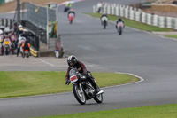 Vintage-motorcycle-club;eventdigitalimages;mallory-park;mallory-park-trackday-photographs;no-limits-trackdays;peter-wileman-photography;trackday-digital-images;trackday-photos;vmcc-festival-1000-bikes-photographs